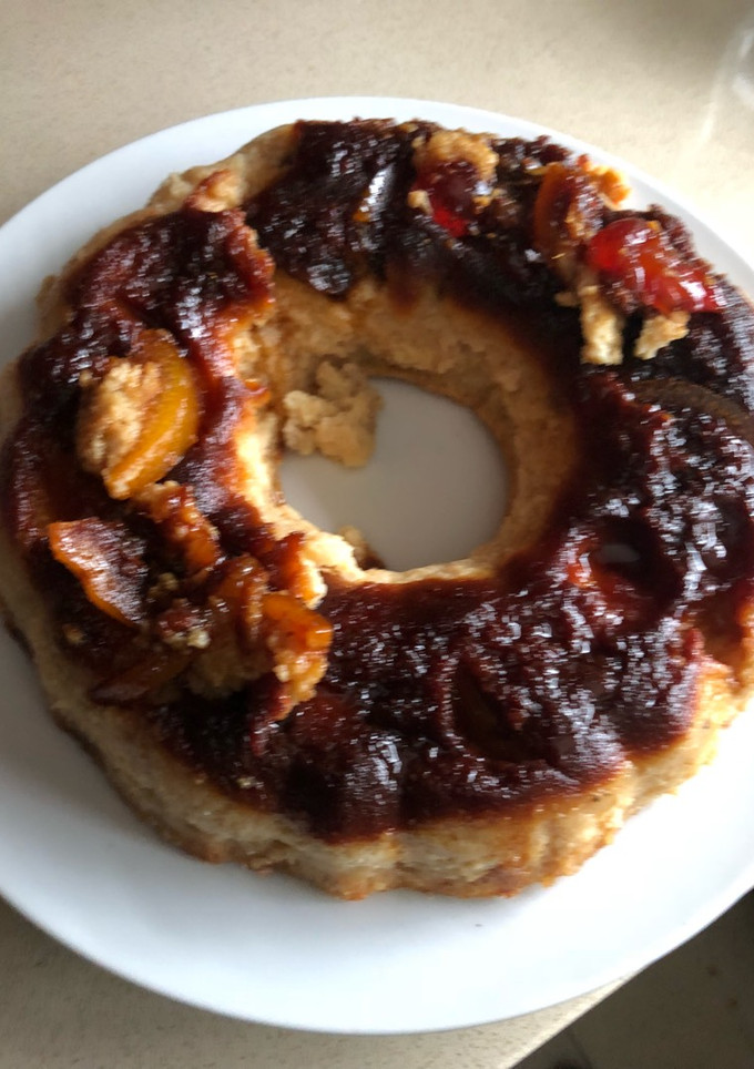 Una foto de Pudín de coco rallado con frutas caramelizadas