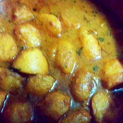 A picture of Dum aloo.