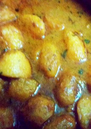 A picture of Dum aloo.