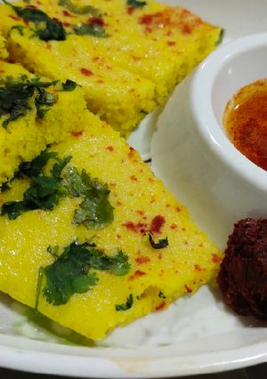 ઢોકળા (Dhokla Recipe in Gujarati) રેસીપી મુખ્ય ફોટો