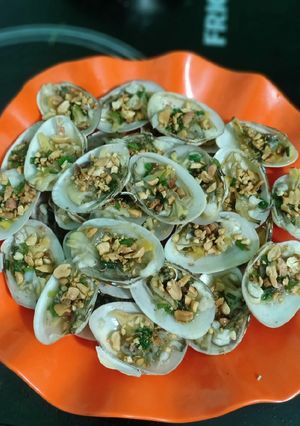 Hình của món Ngao nướng hành mỡ.
