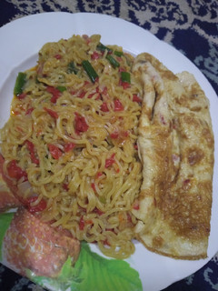 Indomie da Masar kwai ainihin hoton girkin