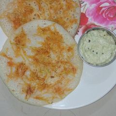 A picture of Lauki uttapam.