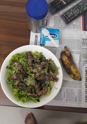 Hình của món Salad với bề bề.
