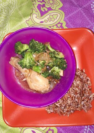 Foto resep 11. Cah brokoli ayam (untuk diet)