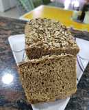 Esponjoso pan integral con semillas