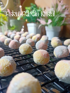 Gambar Biskut Bebola Kristal
