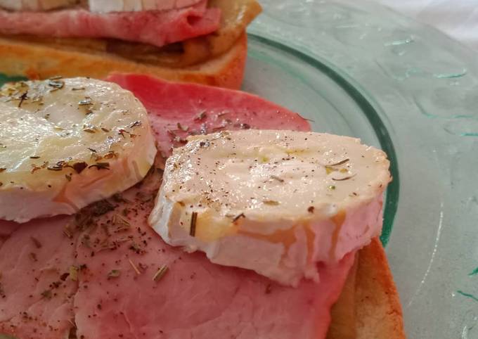 Simple Way to Prepare Bruschetta aubergines, jambon, chèvre !