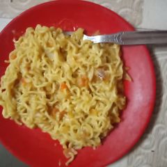 A picture of Yummy noodles.