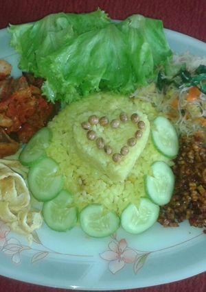 Foto resep Nasi Kuning Praktis (Ricecooker)