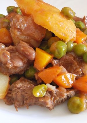A picture of Lamb, peas,and potato stew#OnePotMeals.