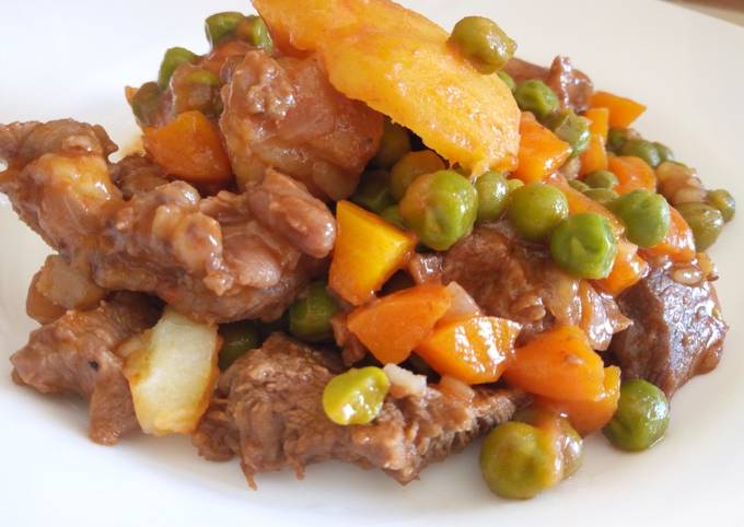 Recipe of Award-winning Lamb, peas,and potato stew#OnePotMeals