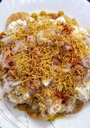 পাপড়ি চাট (papri chaat recipe in bengali) রেসিপির প্রধান ছবি