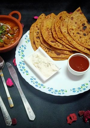 আলু পরোটা(aloo paratha recipe in Bengali) রেসিপির প্রধান ছবি