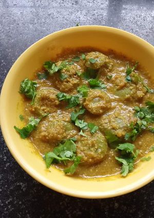A picture of Stuffed Masala Tinda with Gravy.