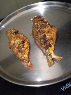 மீன் ஃப்ரை (Meen fry recipe in tamil) செய்முறை முக்கிய புகைப்படம்