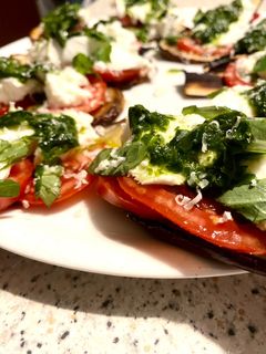 Une photo de Chips d’aubergine d’été