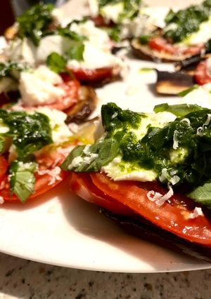 Une photo de Chips d’aubergine d’été
