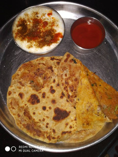ஆலு பராதா செய்முறை முக்கிய புகைப்படம்