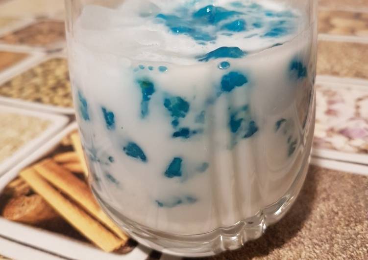 Tub Tim Krob/Es santan+water chestnut ala Thailand