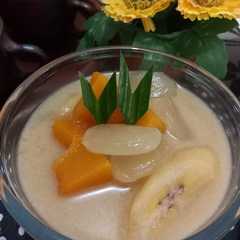 A picture of Kolak pisang labu kuning kolang kaling.