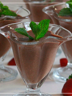 Una foto de Mousse de chocolate con nata para montar