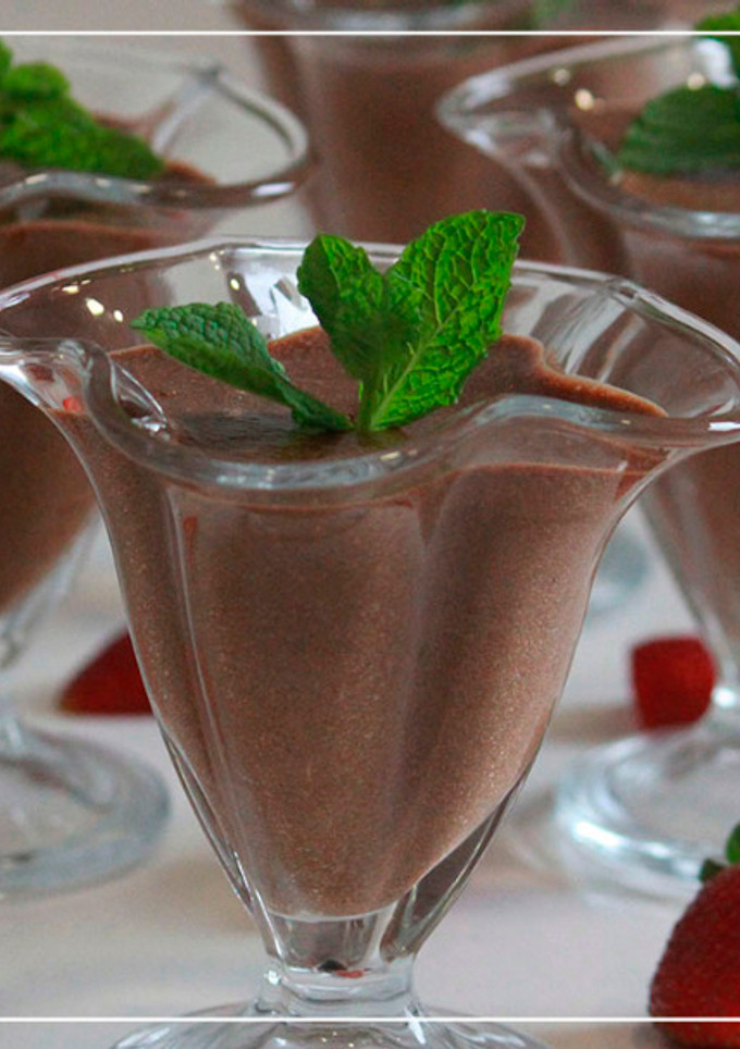 Una foto de Mousse de chocolate con nata para montar