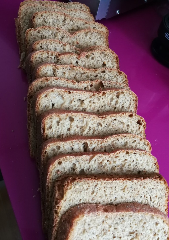 Una foto de Pan de espelta íntegral con remolacha, panificadora