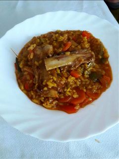 Una foto de Arroz con costillas