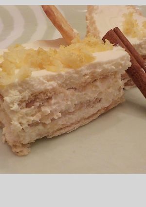 Una foto de Postre Napoleón de limón