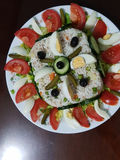 صورة لوصفة سلطة ارز بالخضار