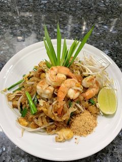 A picture of Pad Thai with Shrimp.