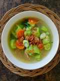 Sop Bening Oyong Wortel Bakso