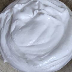 A picture of Whipped cream.