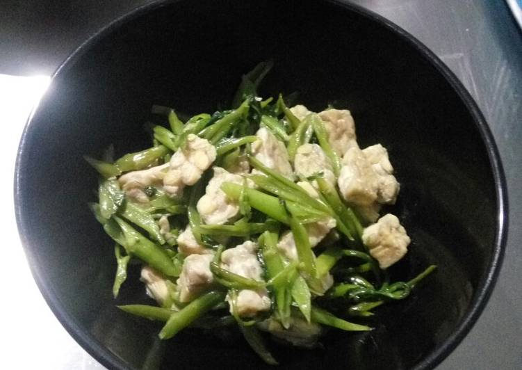 Oseng kangkung tempe