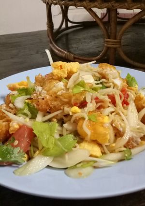 รูปของ ยำไข่ดาวมาม่า
