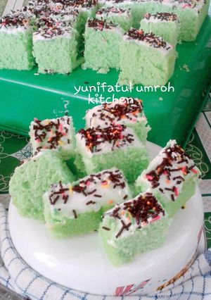 Foto resep Cake potong pandan kukus...