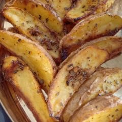 A picture of Baked Potato Wedges.