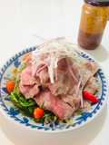 Ensalada caliente de Shabu Frío de Cerdo🇺🇾🇯🇵豚ロース冷しゃぶ温サラダ