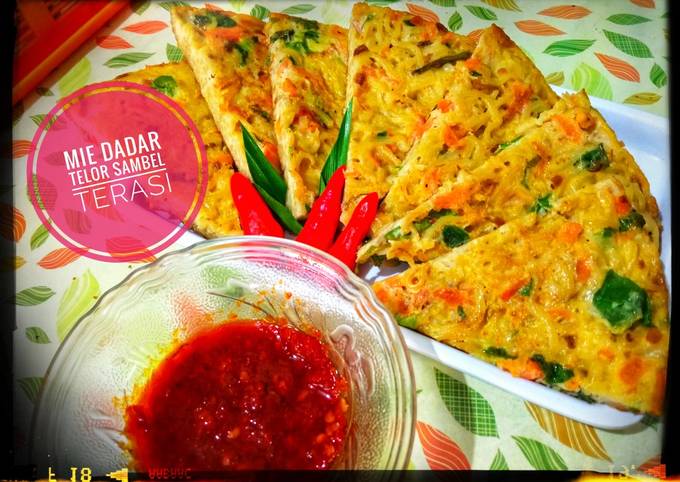 Resep Mie dadar telor sambel terasi, Bikin Ngiler