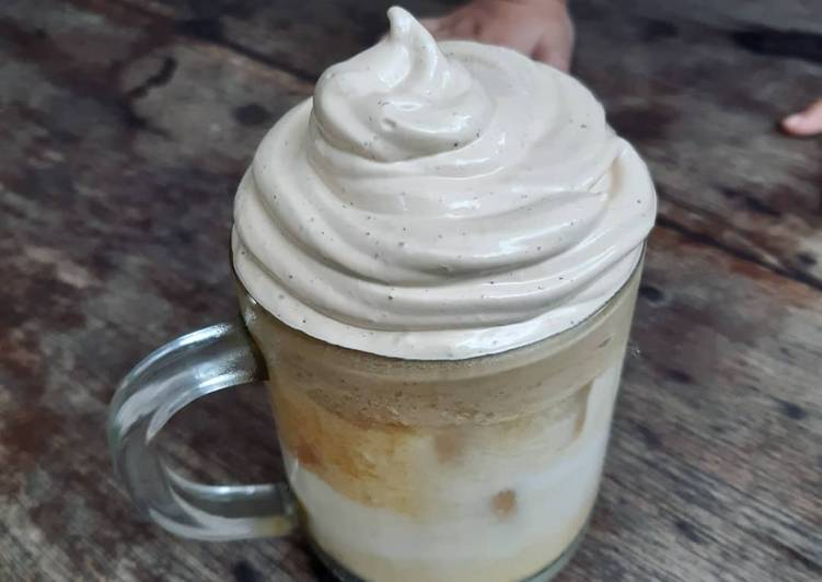 Dalgona coffee