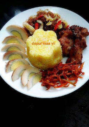 Foto resep Nasi kuning rumahan rasa lesehan
