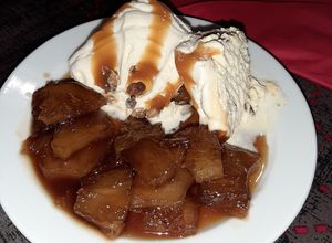 Foto principal de Piña caramelizada con helado