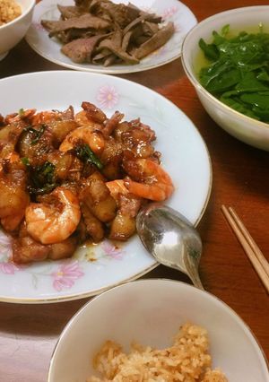 Hình của món Tôm rang thịt.
