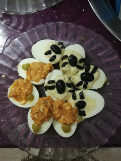 Una foto de Huevos rellenos para Halloween 🎃