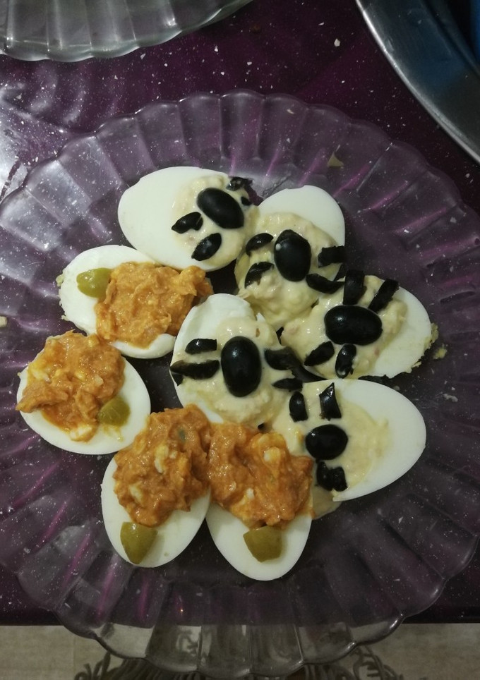 Una foto de Huevos rellenos para Halloween 🎃