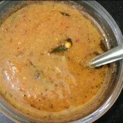A picture of Raw Onion Chutney.