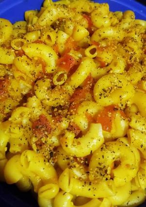 A picture of Macaroni.