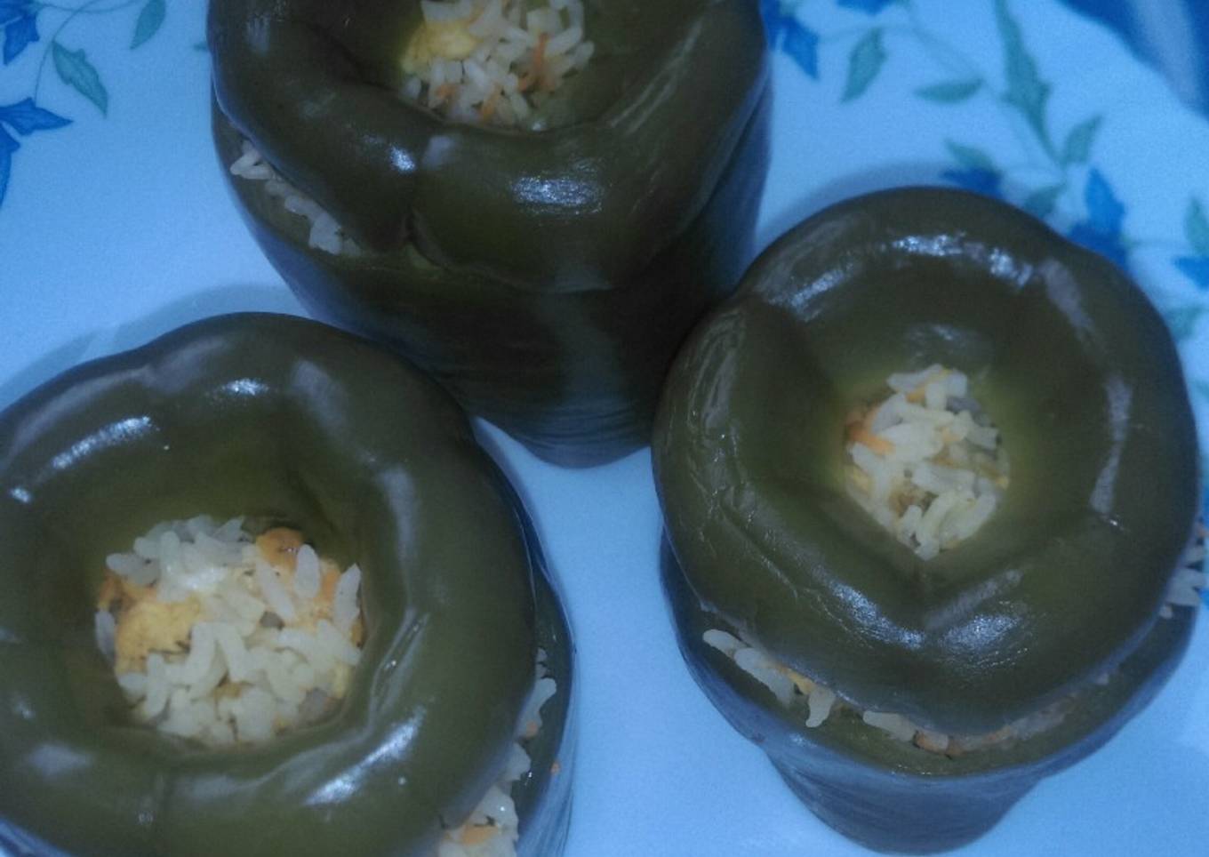 Stuffed capsicum(paneer rice)
