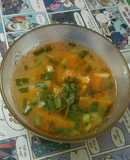 Bí đỏ nấu canh tôm